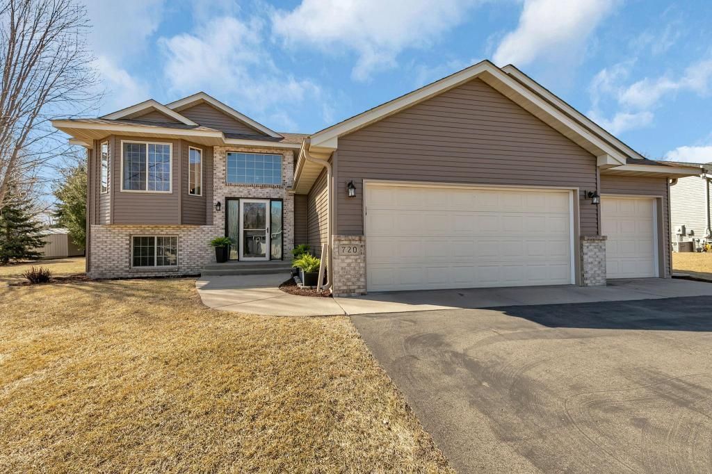 Photo of 720 Northstar Drive, Sartell, MN 56377 (MLS # 7030396)