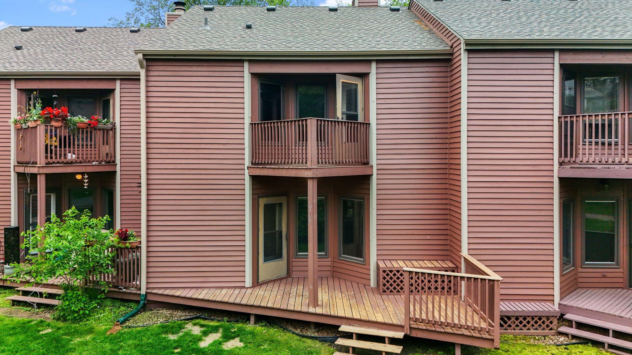 1369 Spencer Road W