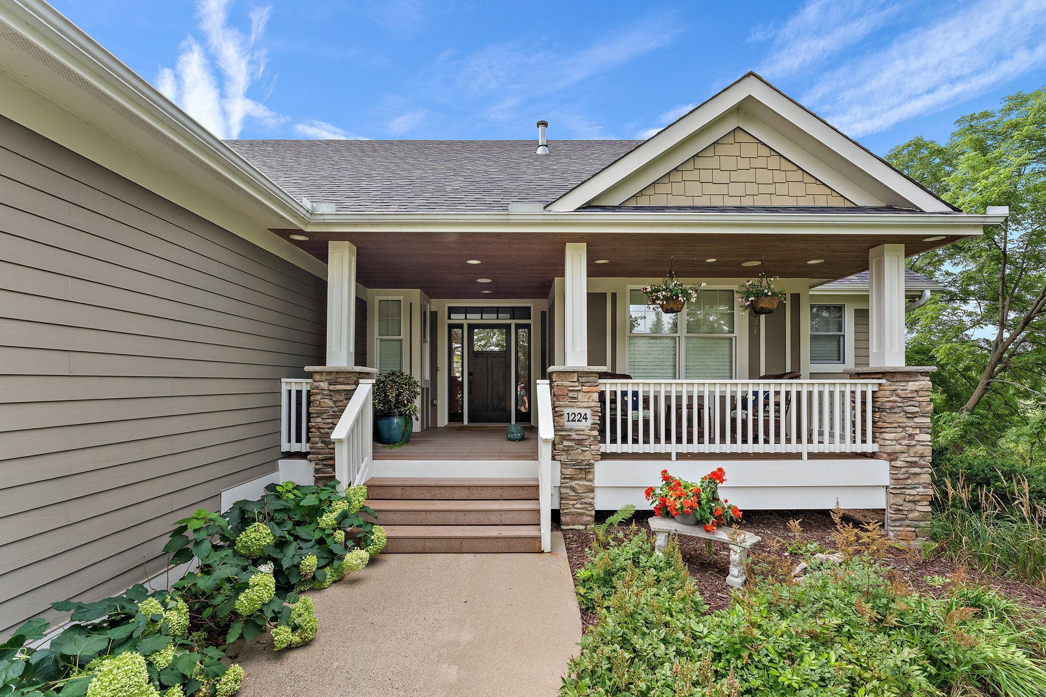 1224 Saint Johns Drive