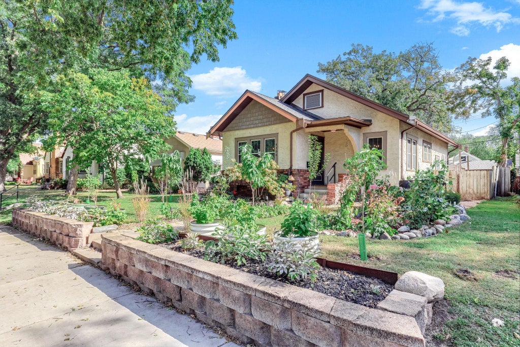 Photo of 4106 Vincent Avenue N, Minneapolis, MN 55412 (MLS # 7143997)