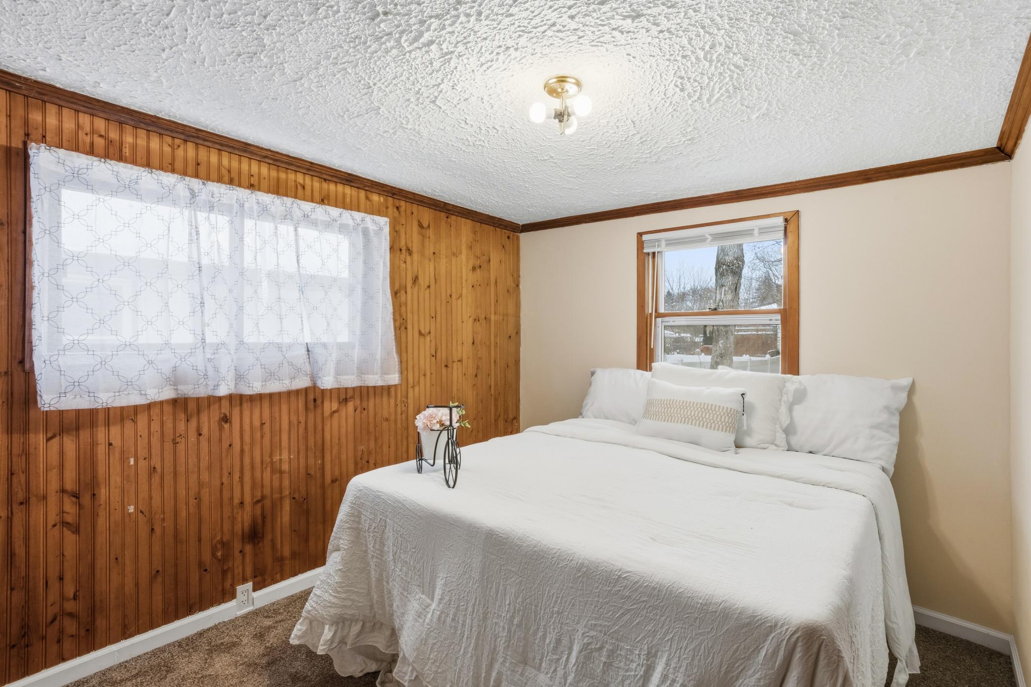 1592 Greenbrier Street