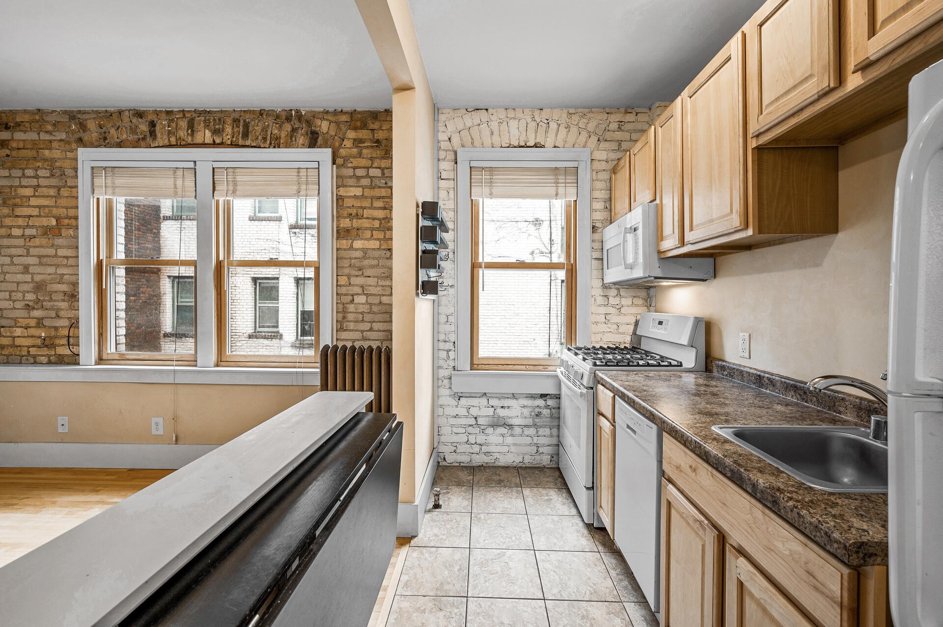 2218 Nicollet Avenue 23