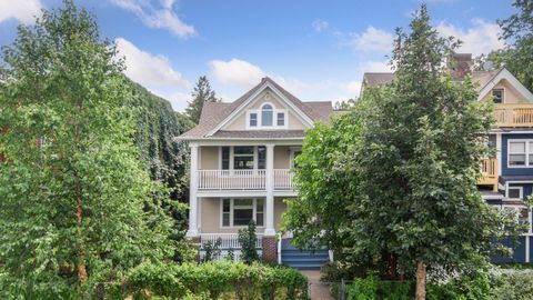 704-706 Holly Avenue Saint Paul MN 55104