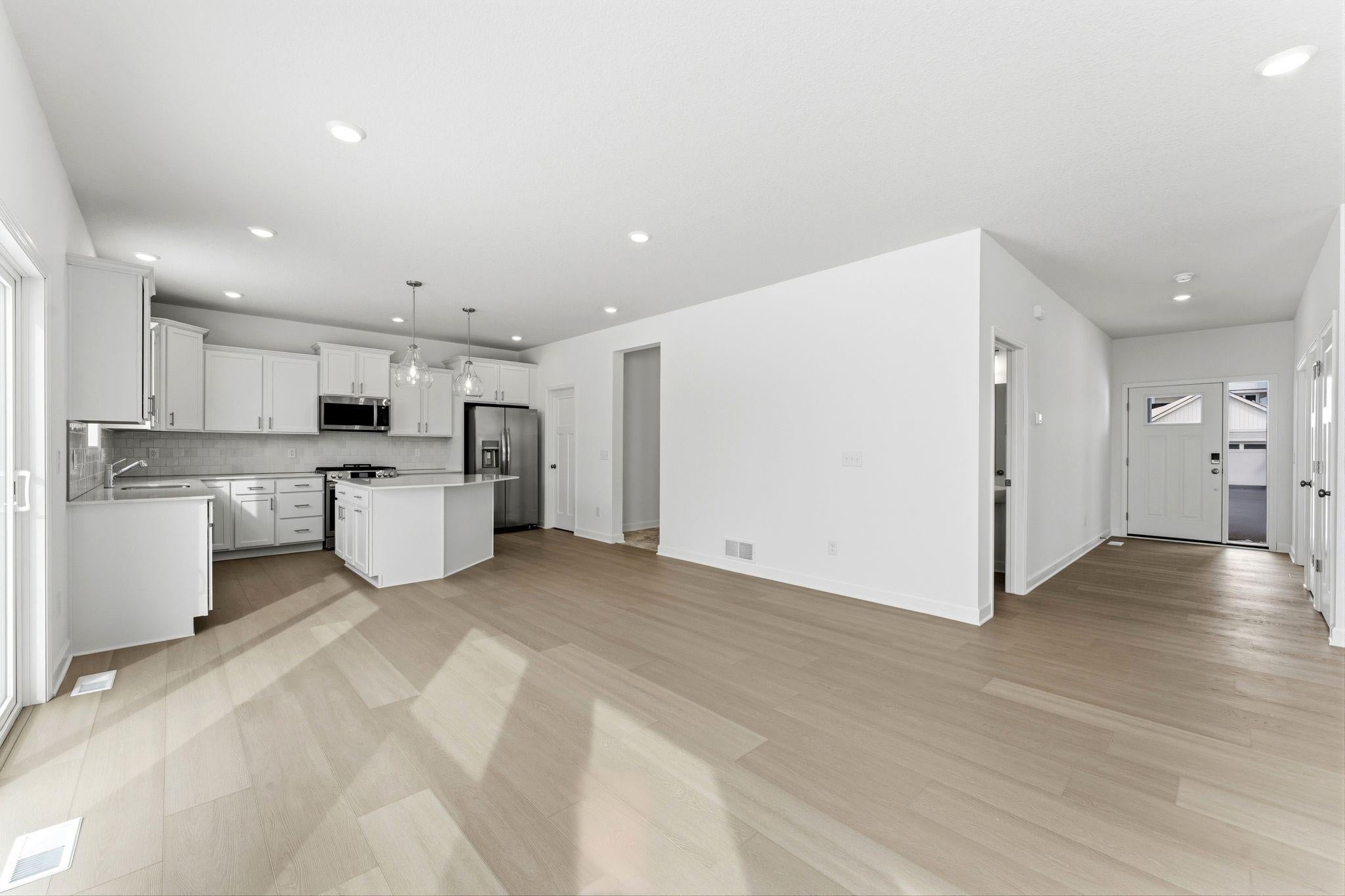 7520 Upper 42nd Street N
