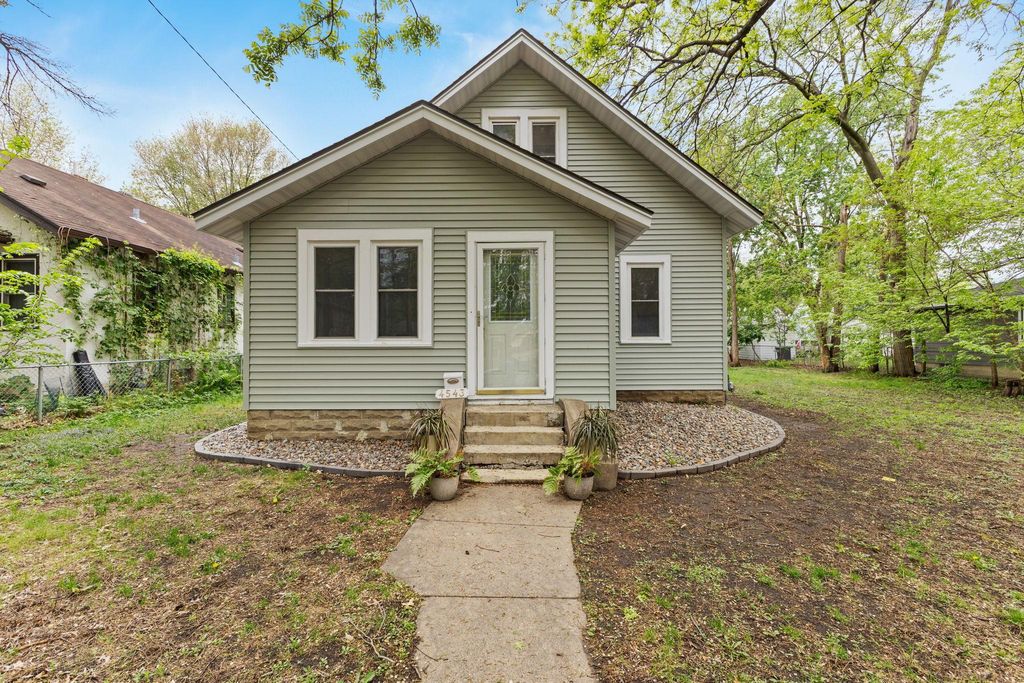 Photo of 4543 Penn Avenue N, Minneapolis, MN 55412 (MLS # 7077497)