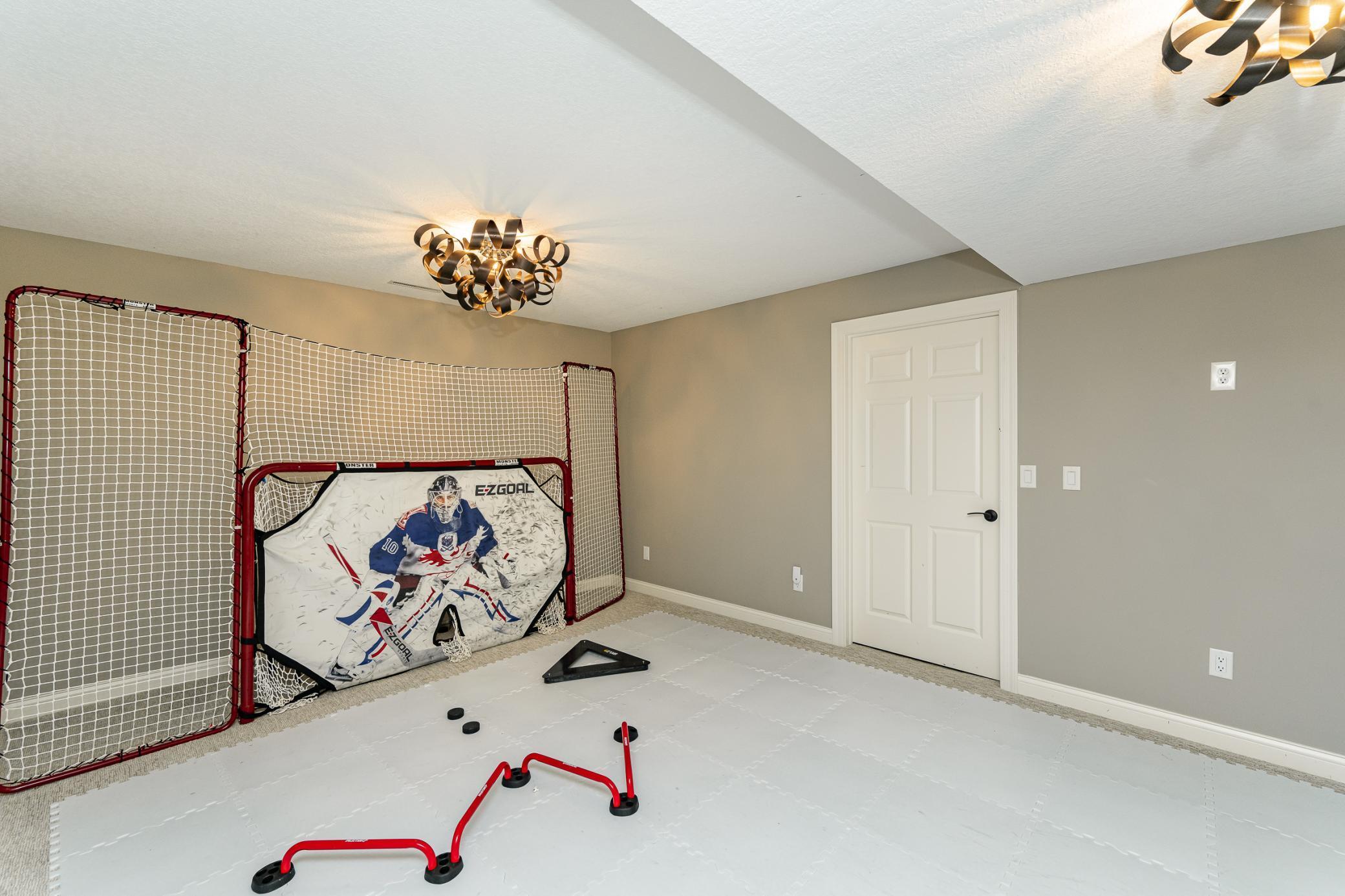 Rochester, Minnesota, 55902, United States, 5 Bedrooms Bedrooms, ,5 BathroomsBathrooms,Residential,Active,2028543