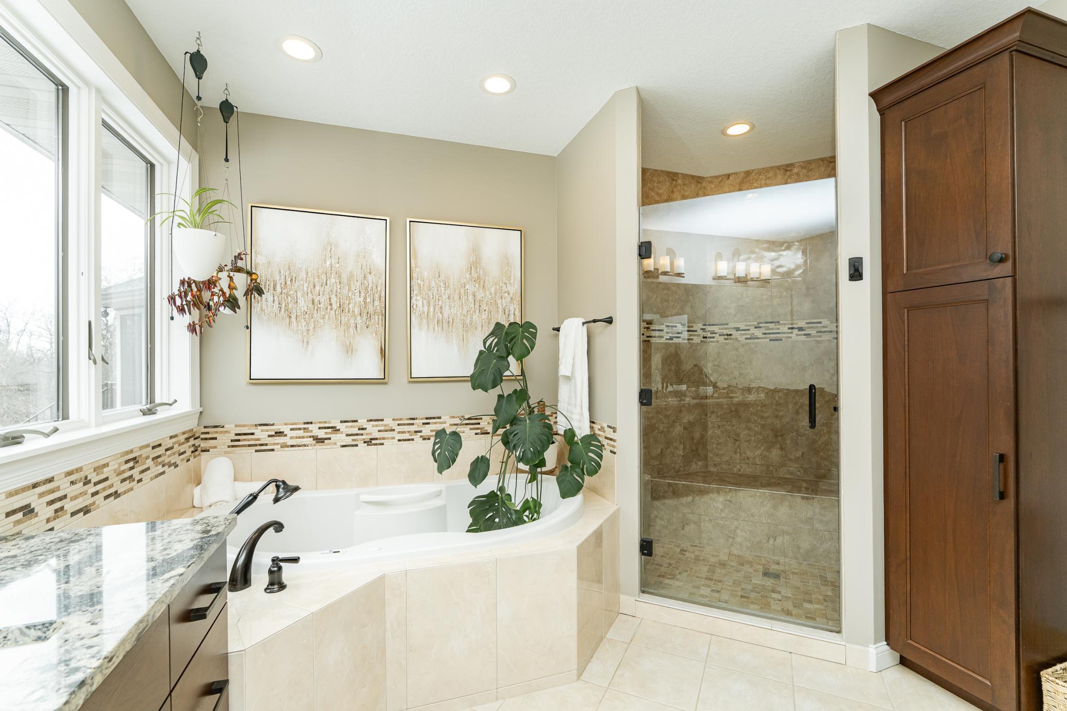 Rochester, Minnesota, 55902, United States, 5 Bedrooms Bedrooms, ,5 BathroomsBathrooms,Residential,Active,2028543