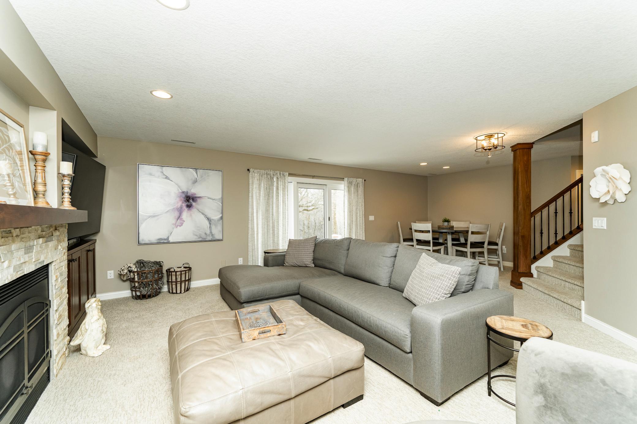 Rochester, Minnesota, 55902, United States, 5 Bedrooms Bedrooms, ,5 BathroomsBathrooms,Residential,Active,2028543