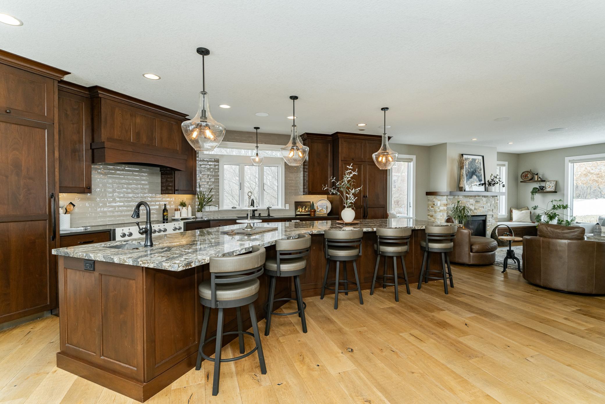 Rochester, Minnesota, 55902, United States, 5 Bedrooms Bedrooms, ,5 BathroomsBathrooms,Residential,Active,2028543