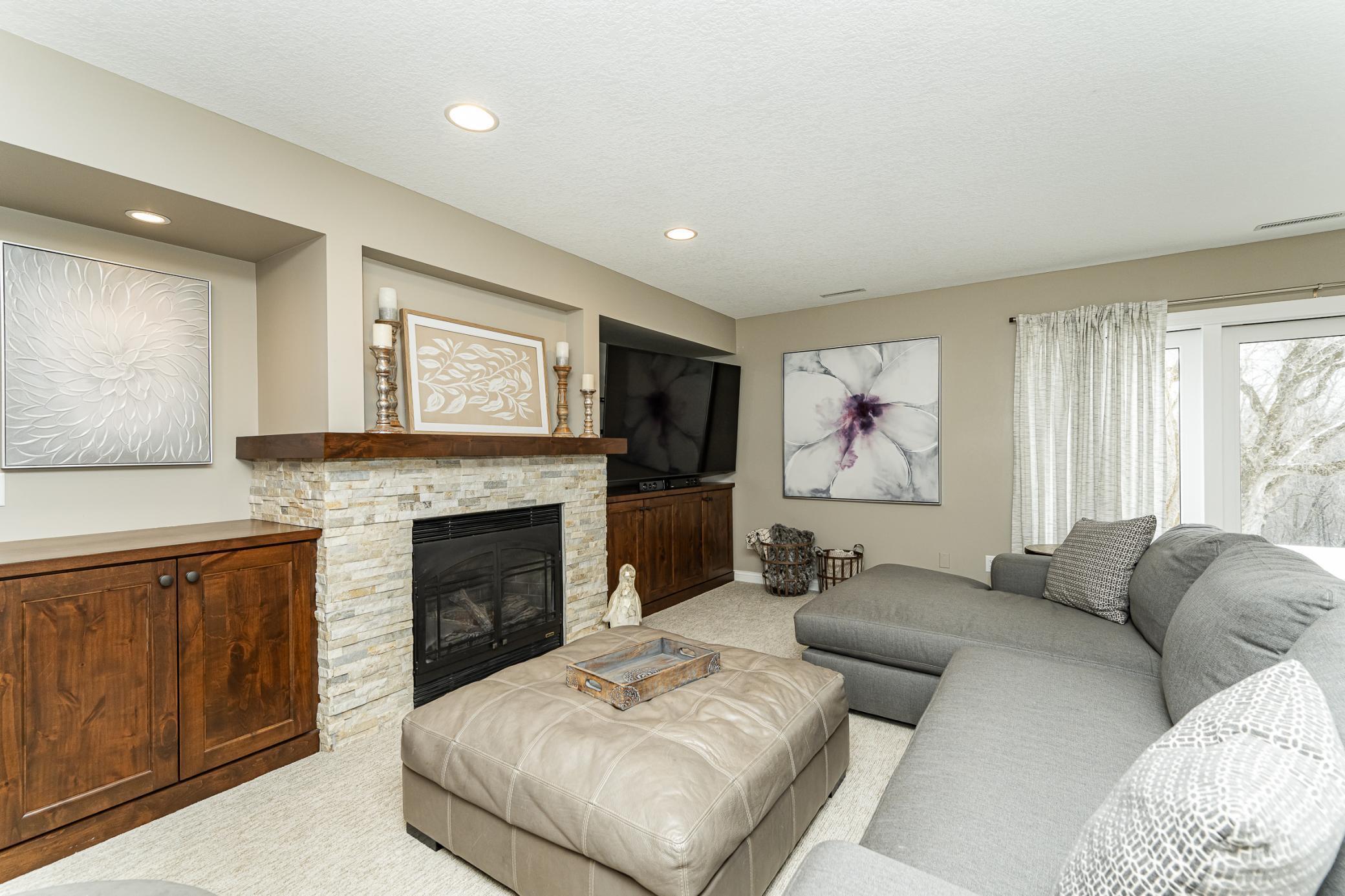 Rochester, Minnesota, 55902, United States, 5 Bedrooms Bedrooms, ,5 BathroomsBathrooms,Residential,Active,2028543