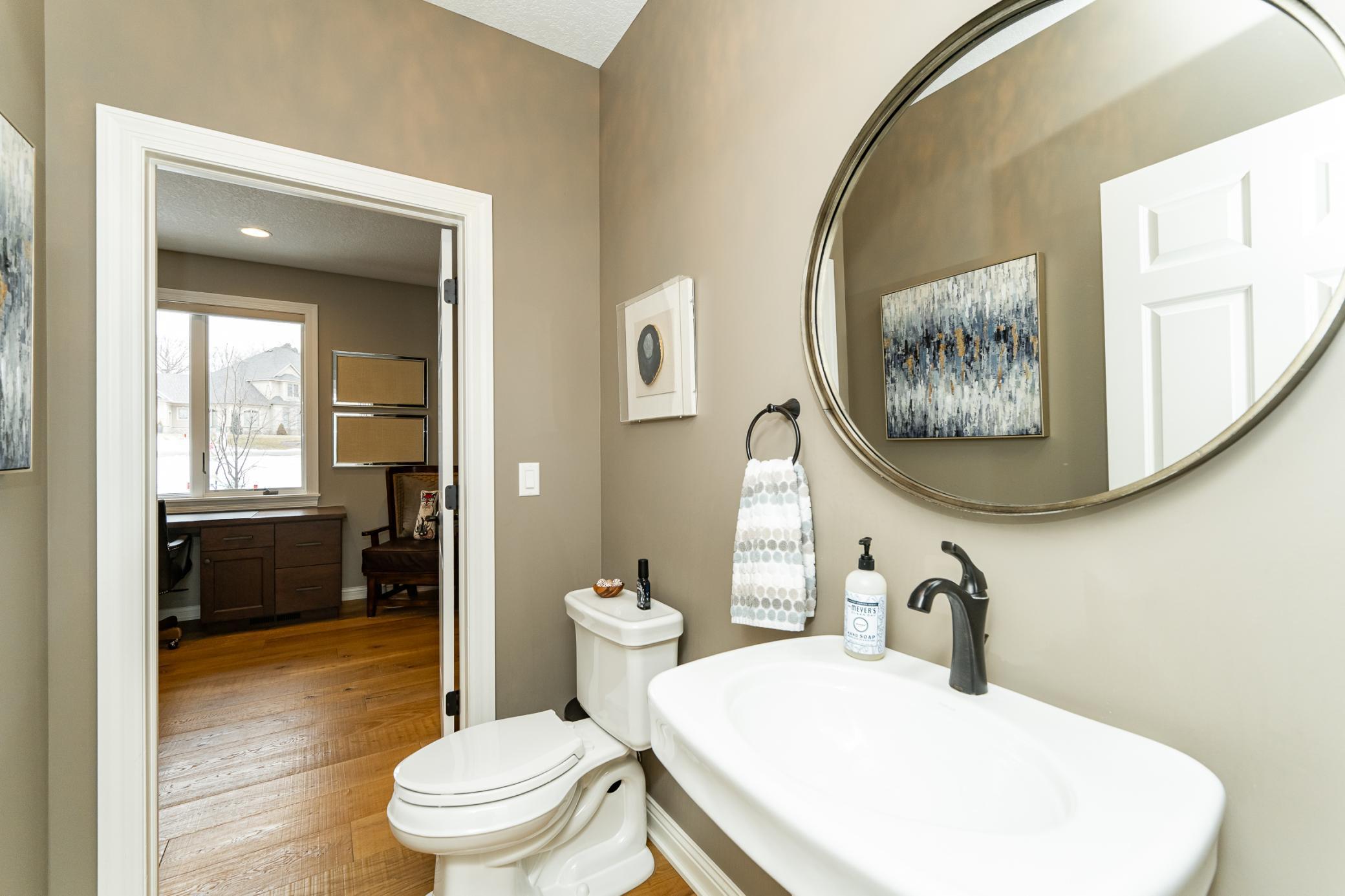 Rochester, Minnesota, 55902, United States, 5 Bedrooms Bedrooms, ,5 BathroomsBathrooms,Residential,Active,2028543