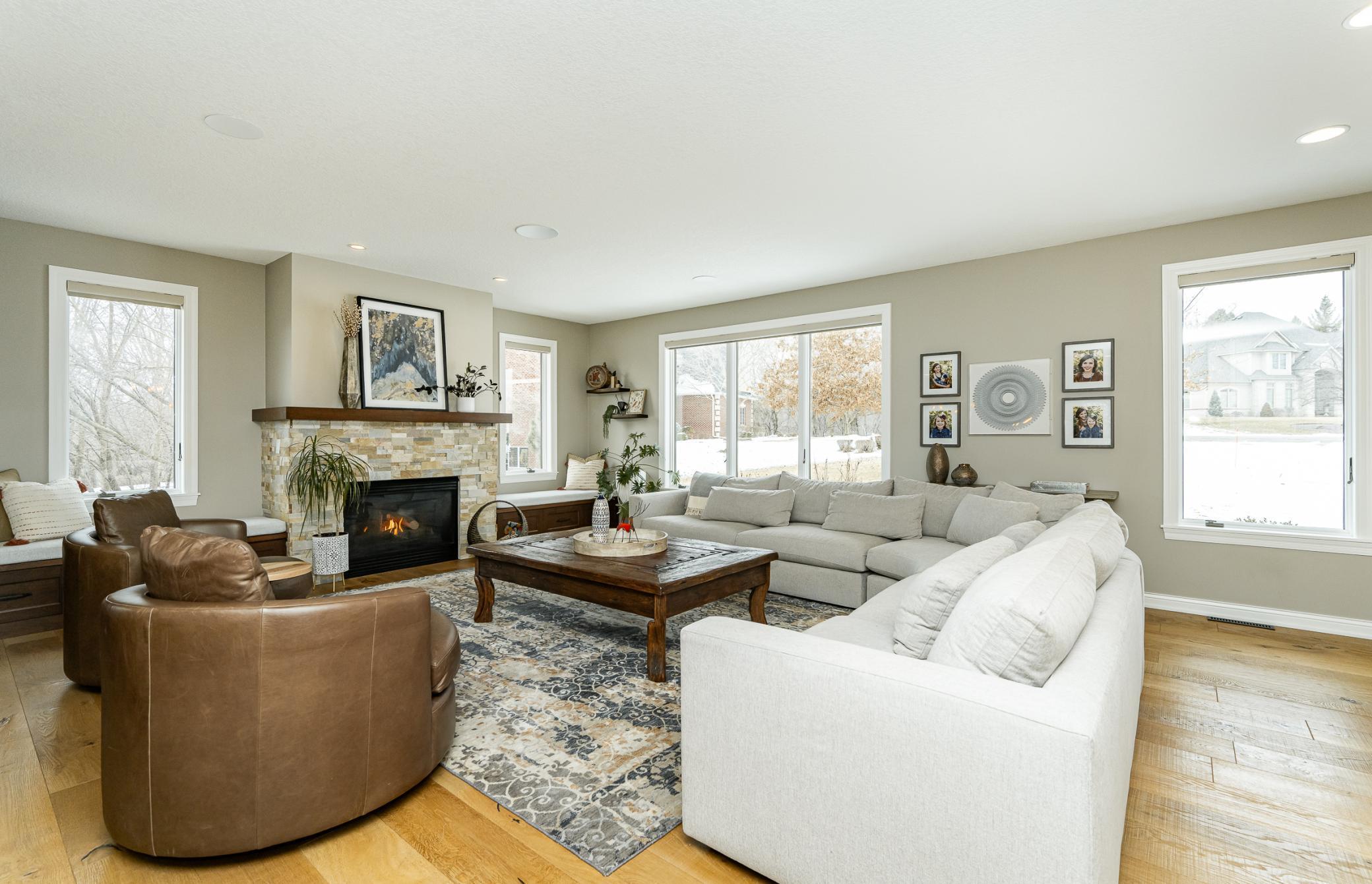Rochester, Minnesota, 55902, United States, 5 Bedrooms Bedrooms, ,5 BathroomsBathrooms,Residential,Active,2028543