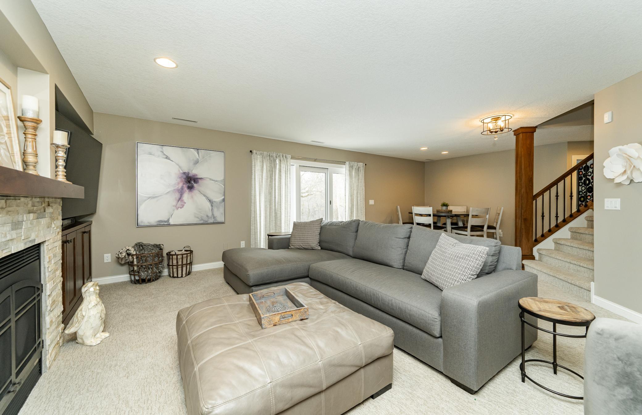Rochester, Minnesota, 55902, United States, 5 Bedrooms Bedrooms, ,5 BathroomsBathrooms,Residential,Active,2028543