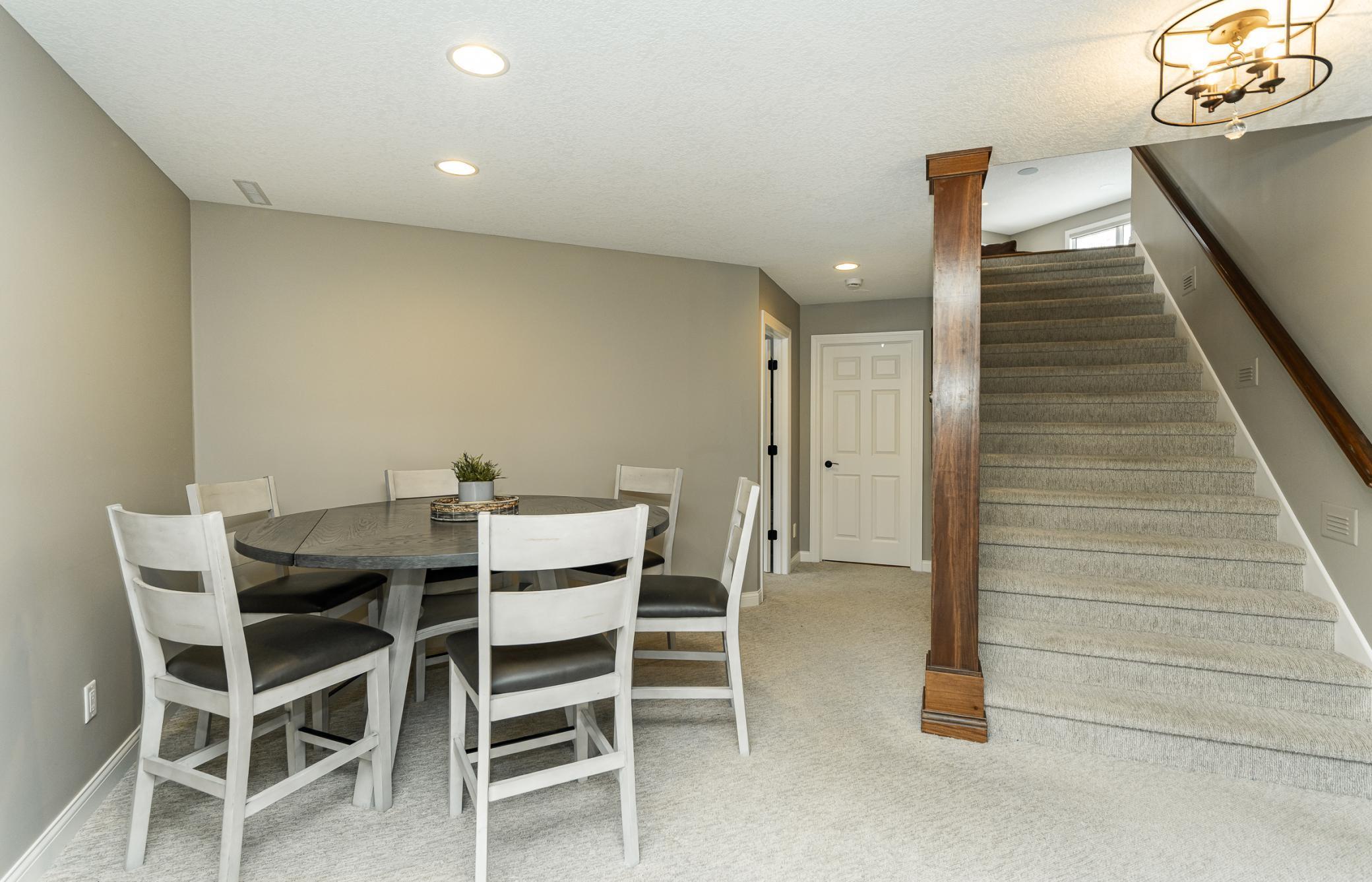 Rochester, Minnesota, 55902, United States, 5 Bedrooms Bedrooms, ,5 BathroomsBathrooms,Residential,Active,2028543