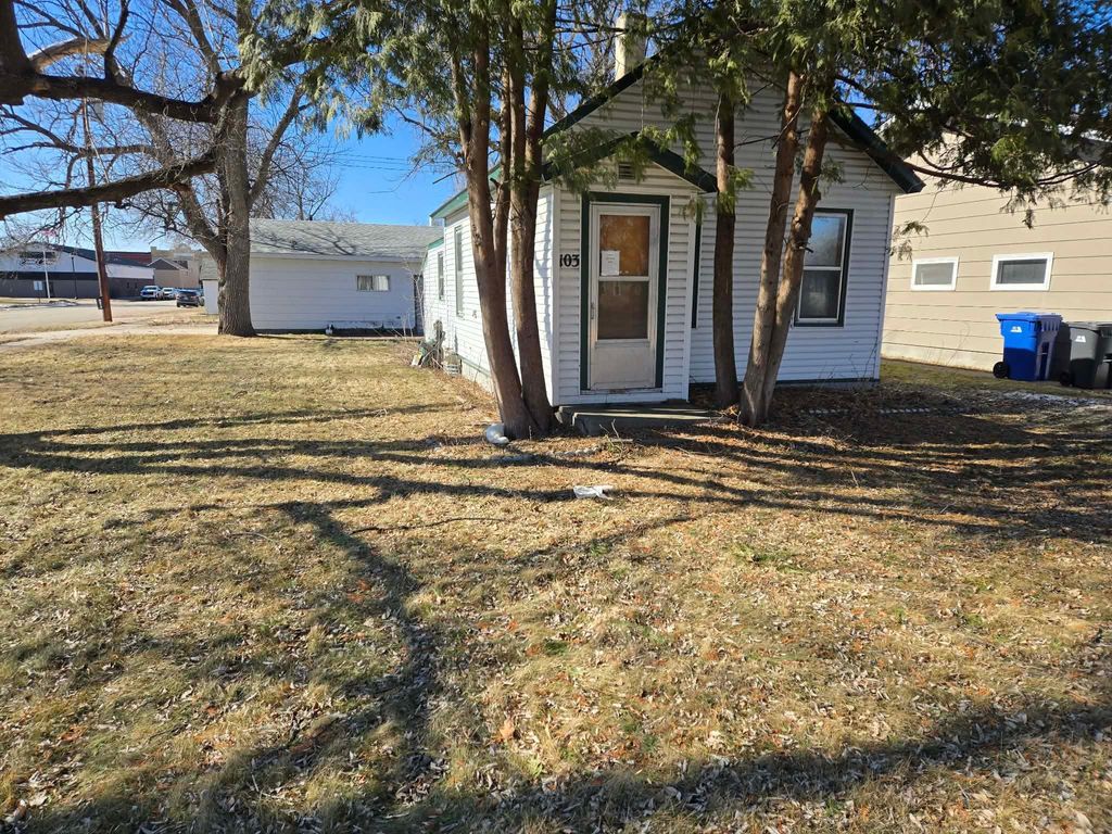 Photo of 103 3rd Street NE, Barnesville, MN 56514 (MLS # 7032129)