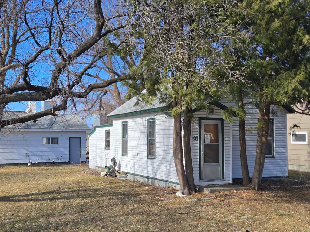 Photo of 103 3rd Street NE, Barnesville, MN 56514 (MLS # 7032129)