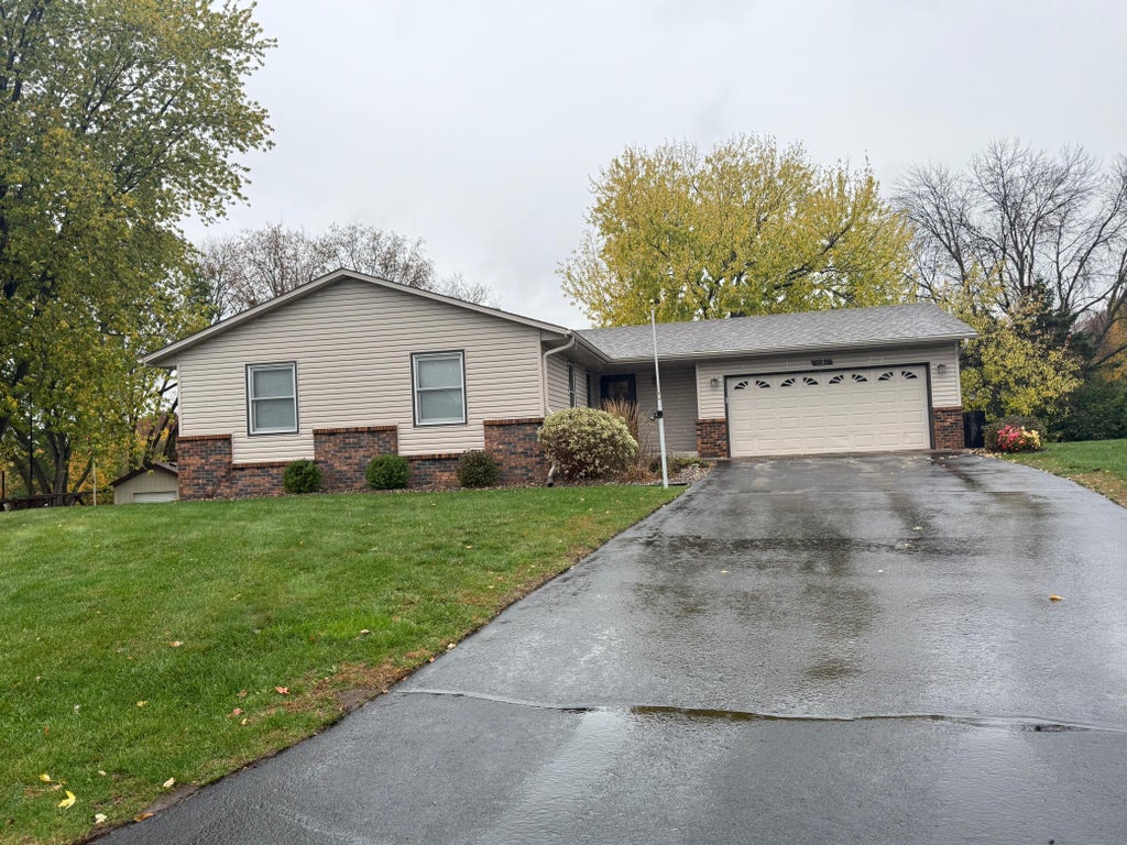Photo of 3582 Grenadier Place, Oakdale, MN 55128 (MLS # 7158615)