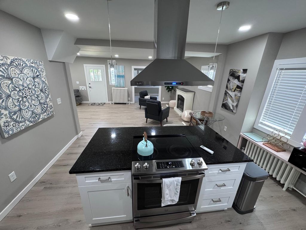 Photo of 4644 Lyndale Avenue S, Minneapolis, MN 55419 (MLS # 6751782)