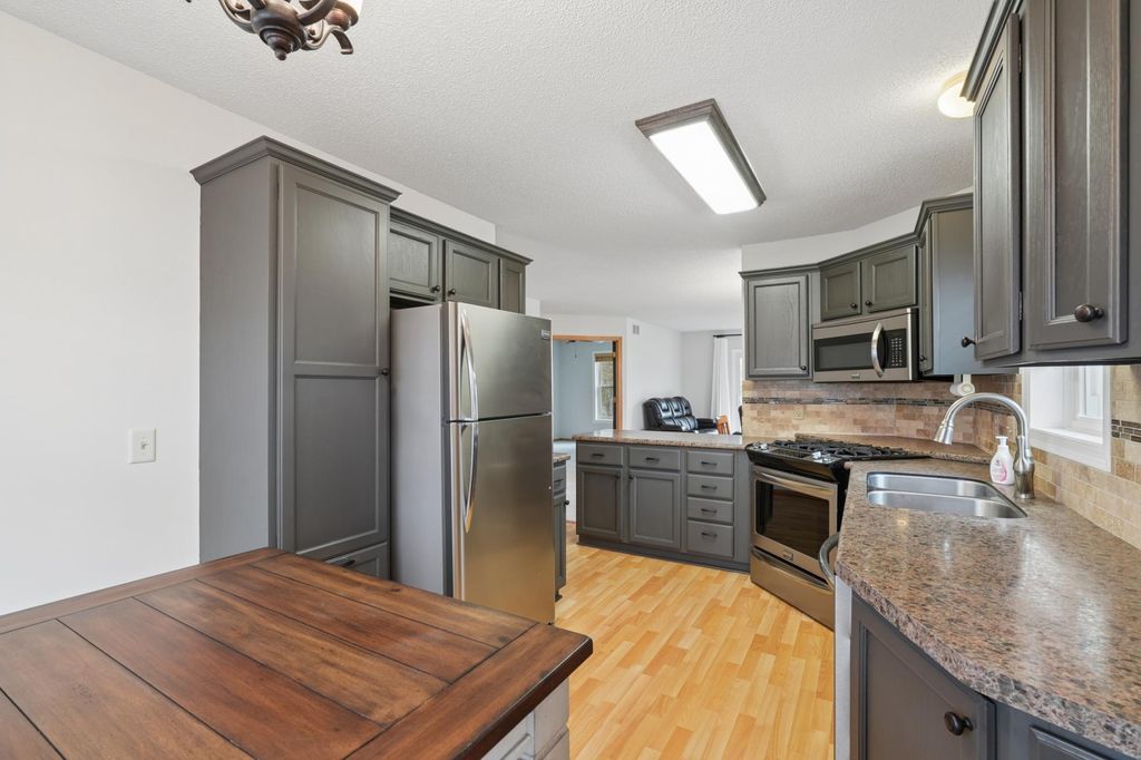 Photo of 3660 Gershwin Circle N, Oakdale, MN 55128 (MLS # 7024814)