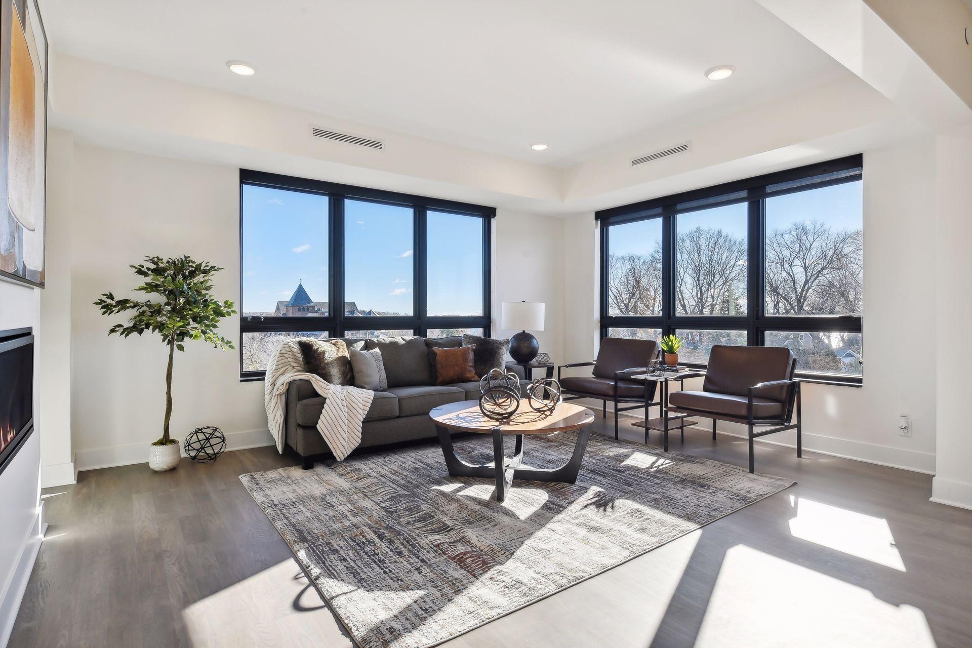 222 Ferndale Road S #305