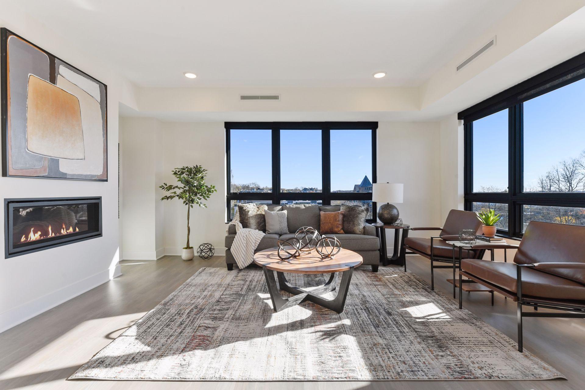 222 Ferndale Road S #305