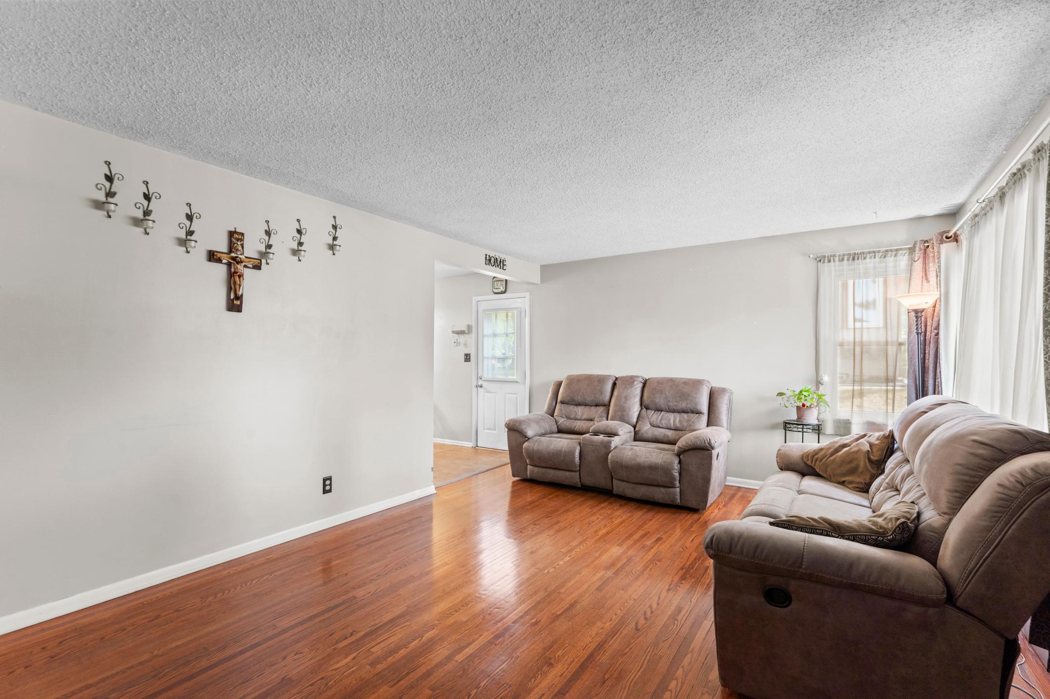 1523 Old Hudson Road