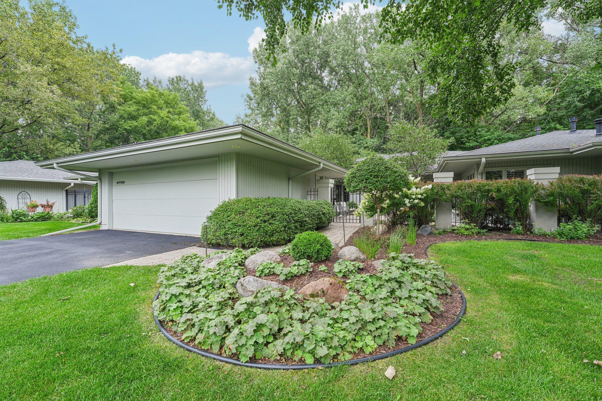 4730 Regents Walk