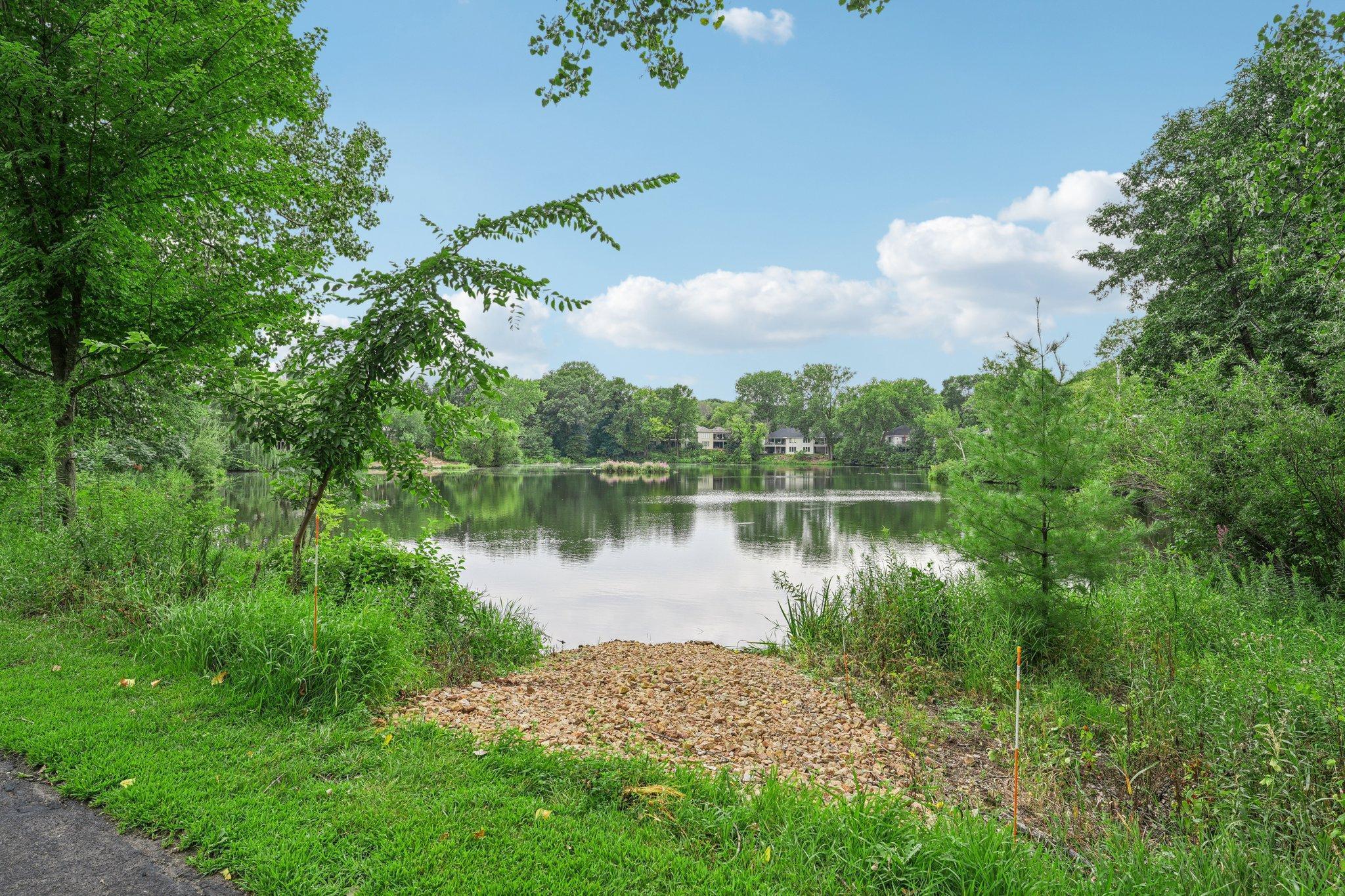 4730 Regents Walk