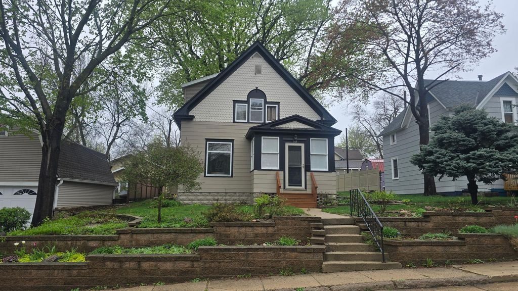 Photo of 507 Alice Avenue, Albert Lea, MN 56007 (MLS # 7063135)