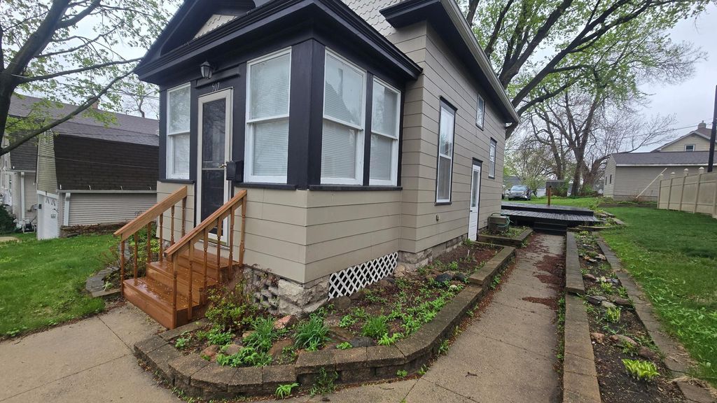 Photo of 507 Alice Avenue, Albert Lea, MN 56007 (MLS # 7063135)