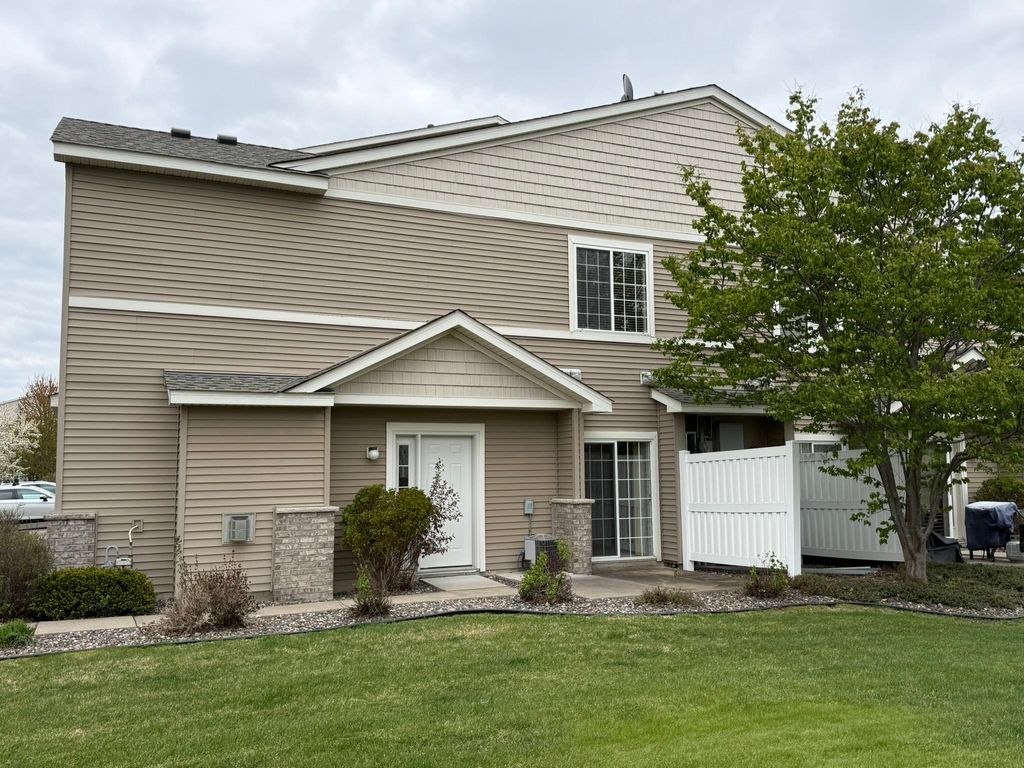 Photo of 6597 Olive Lane N, Maple Grove, MN 55311 (MLS # 7040949)