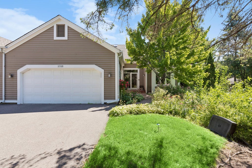 Photo of 3705 Oakton Ridge, Minnetonka, MN 55305 (MLS # 7127401)