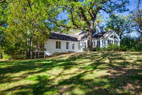 1929/1915 Oakland Road Hopkins MN 55305