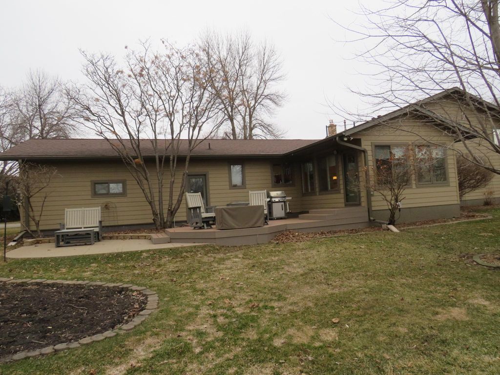 Photo of 902 10th Street S, Benson, MN 56215 (MLS # 7040946)