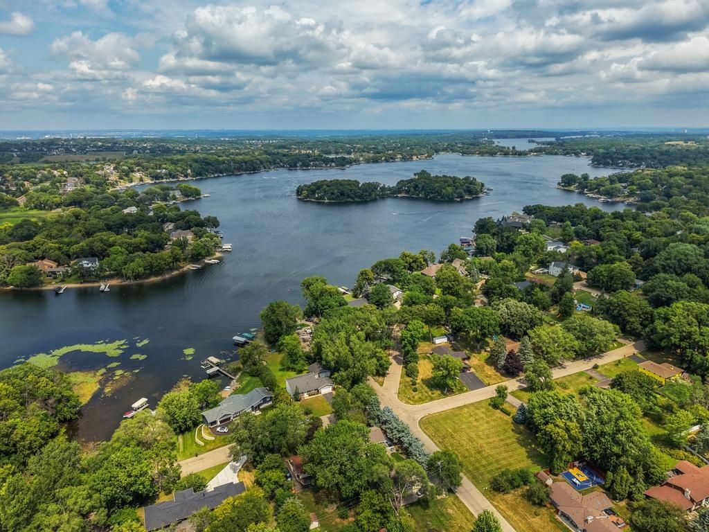 Photo of 3221 Kent Street SW, Prior Lake, MN 55372 (MLS # 7116024)