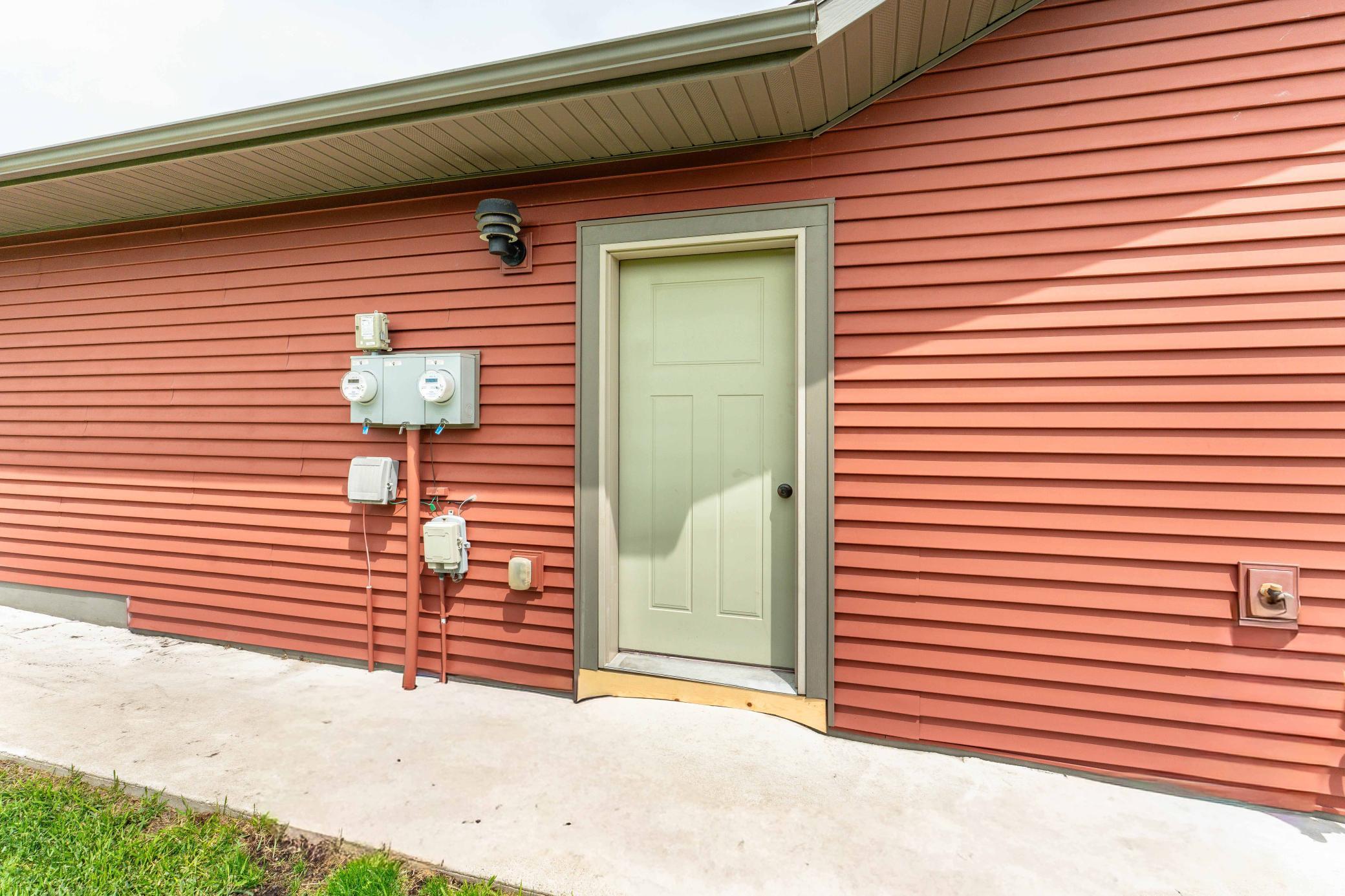 1506 Viking Court