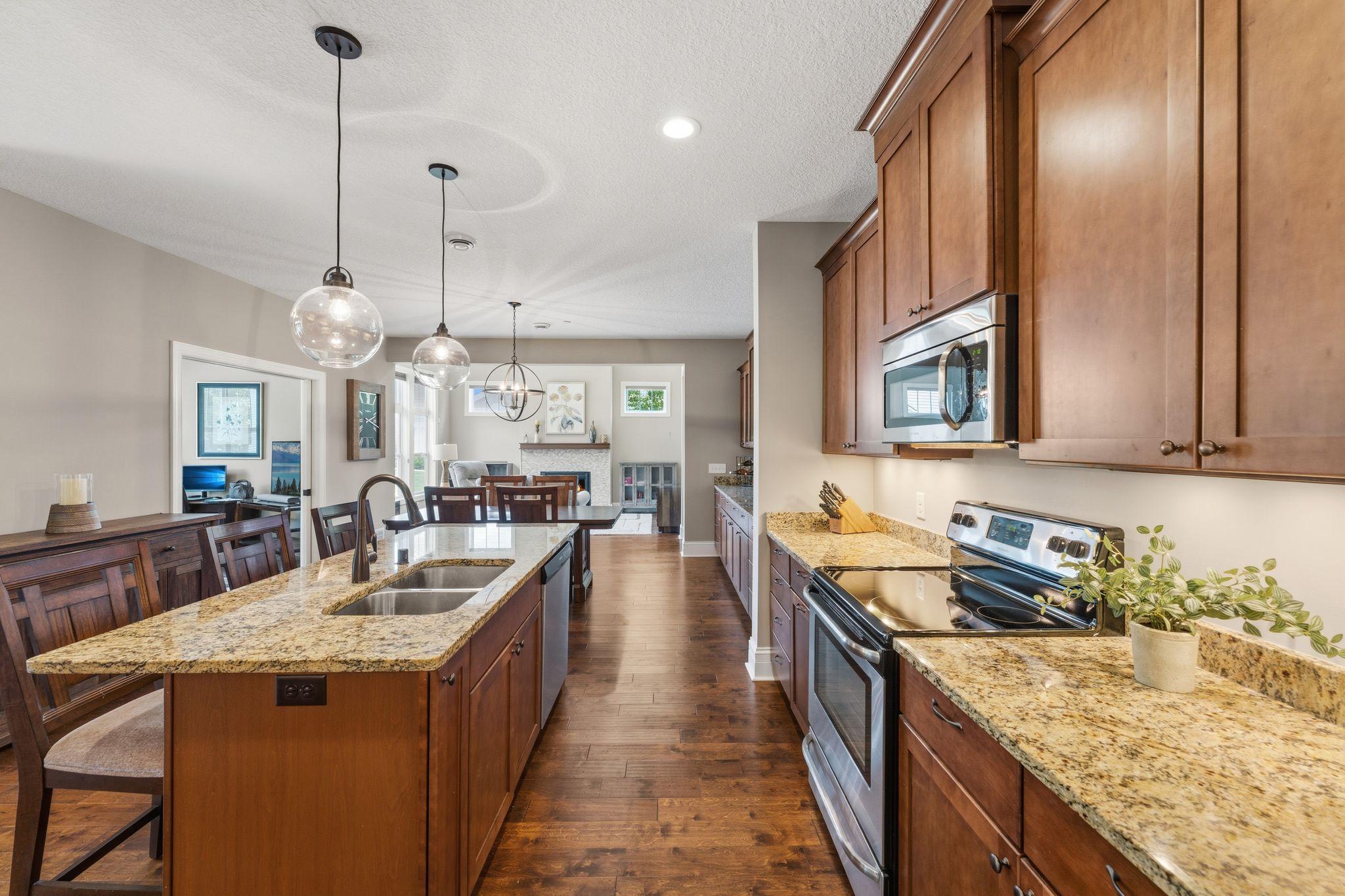 19472 Claremont Circle 1003