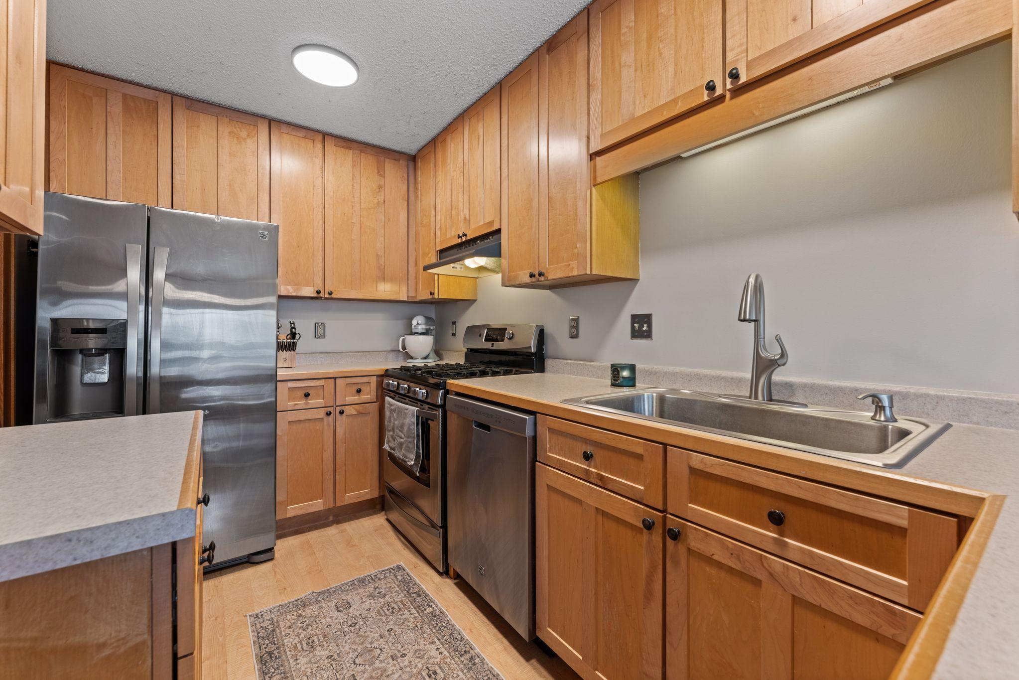 10430 Decatur Avenue S