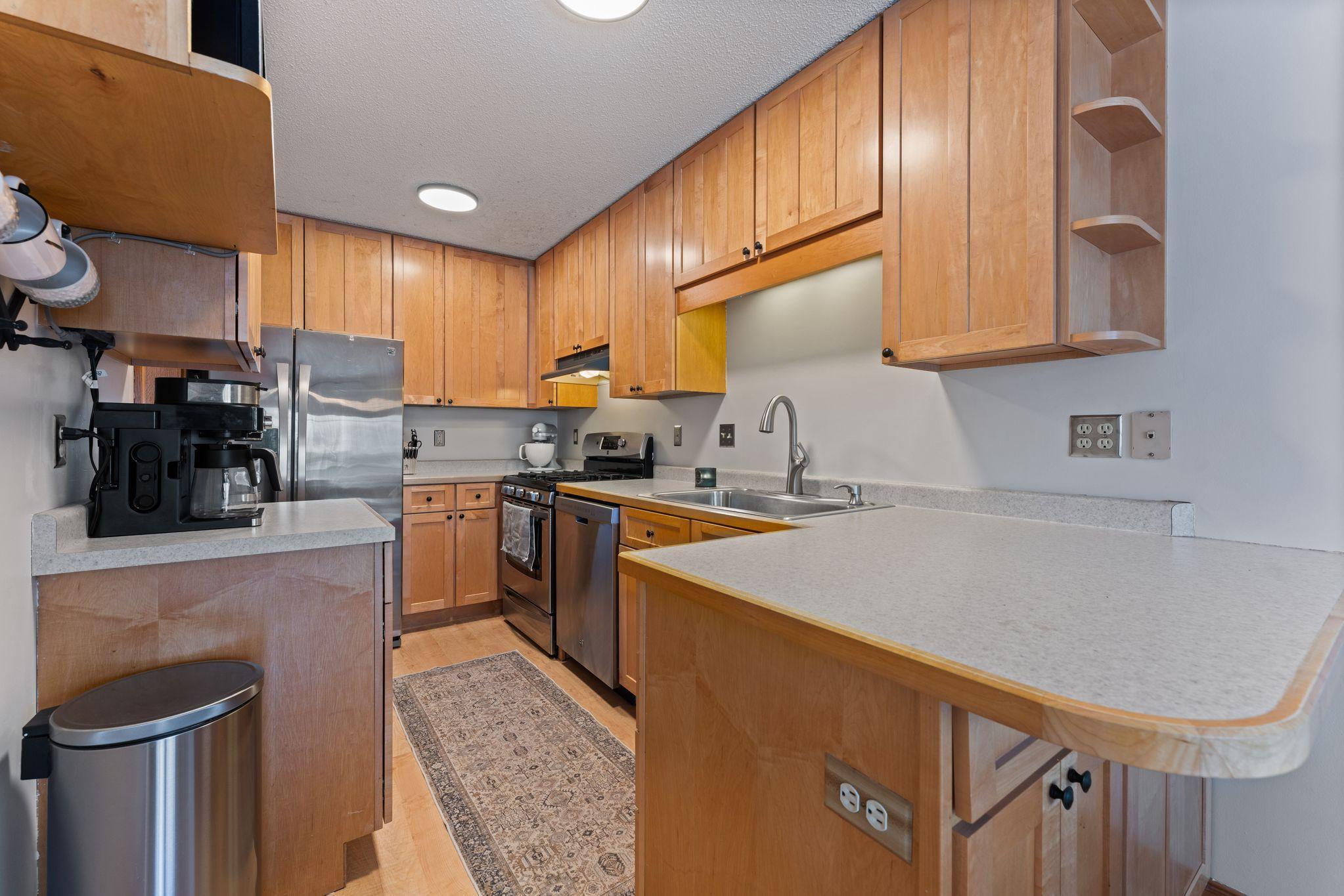 10430 Decatur Avenue S