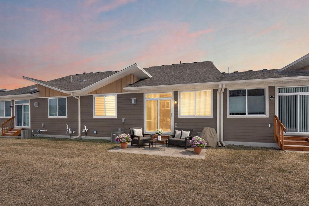 Photo of 605 Hideaway Lane, Woodbury, MN 55129 (MLS # 7028051)