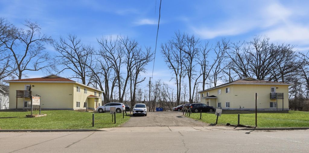 Photo of 1340 5th Avenue S, Saint Cloud, MN 56301 (MLS # 7036091)