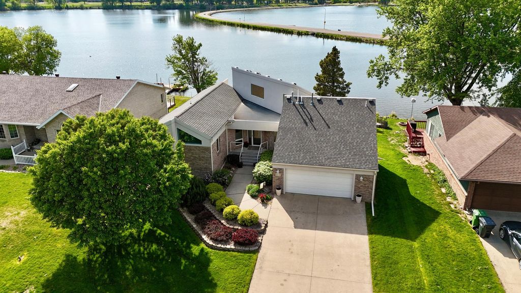 Photo of 1976 Bay Street, Worthington, MN 56187 (MLS # 6720047)