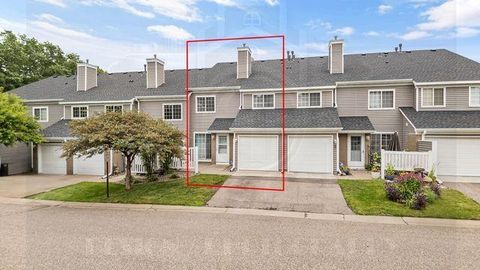 8456 Copperfield Way Inver Grove Heights MN 55076