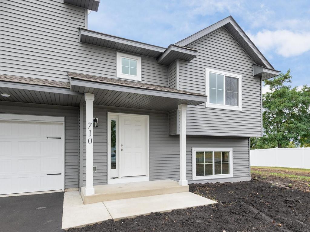 Photo of 710 Erin Circle, Green Isle, MN 55338 (MLS # 7148221)