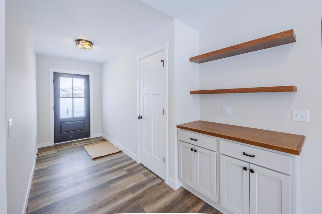 Photo of 1660 Squirrel Way, New Richmond, WI 54017 (MLS # 6826917)