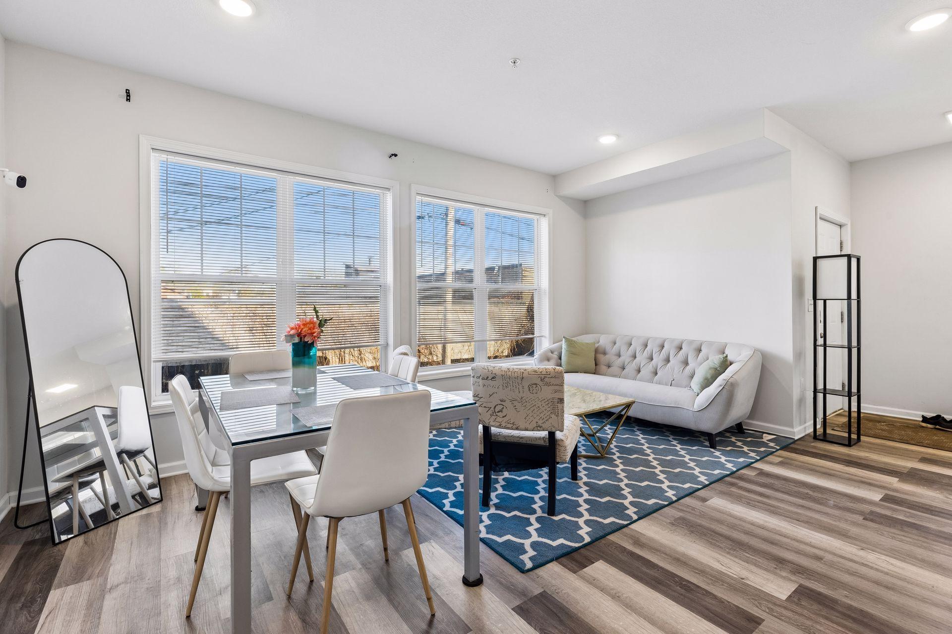 2109 Aldrich Avenue S