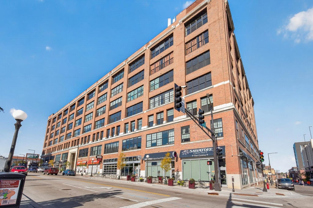 Photo of 500 Robert Street N #217, Saint Paul, MN 55101 (MLS # 7131949)