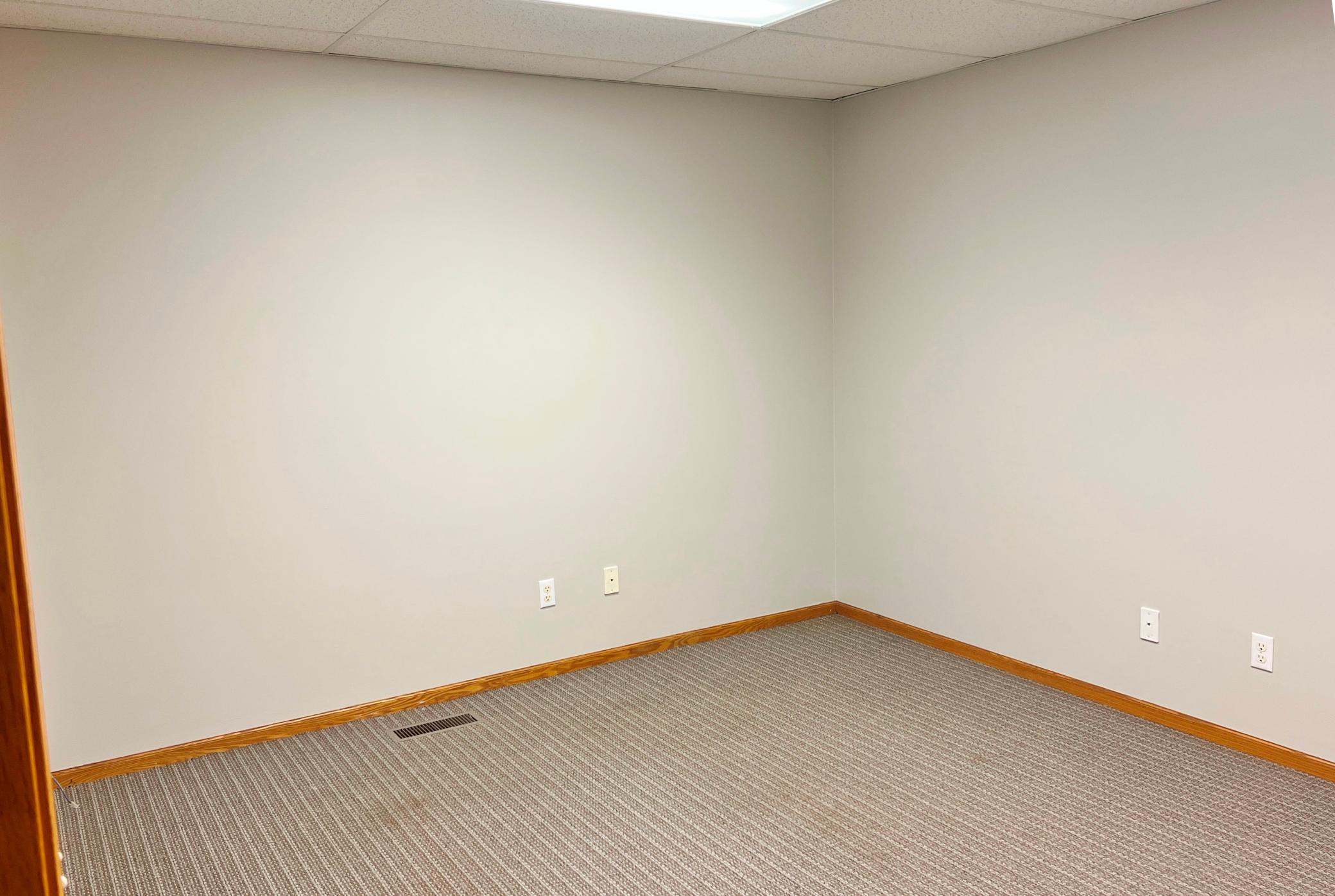 517 NW 4th Street Lower Level Office Space