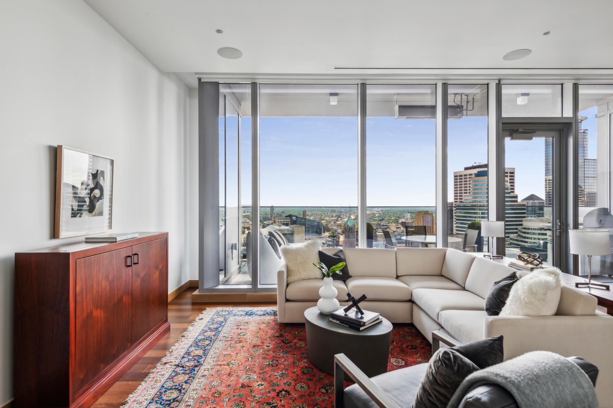 255 Hennepin Avenue 3101