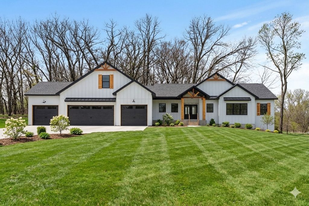 Photo of 2941 155th Avenue NE, Ham Lake, MN 55304 (MLS # 7053501)